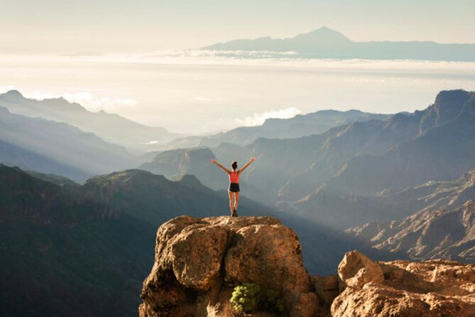 The Roque Nublo Base Camp Experience: Hiking, Picnic and Climbing - Meeting point, timing, and what to bring