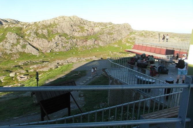 Three-summit hike in Bergen - A mountain day that begins above Bergen