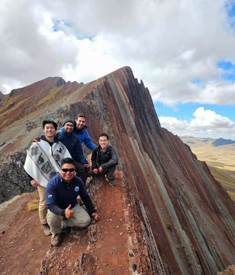 Tour Pallay Punchu Trek Full Day - The descent and the long ride to Cusipata
