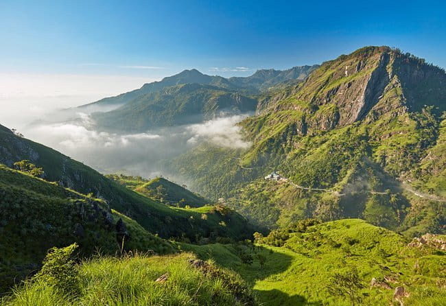 Trek to Little Adam's Peak and Nine Arches Bridge In Ella - Why this Ella walk works so well