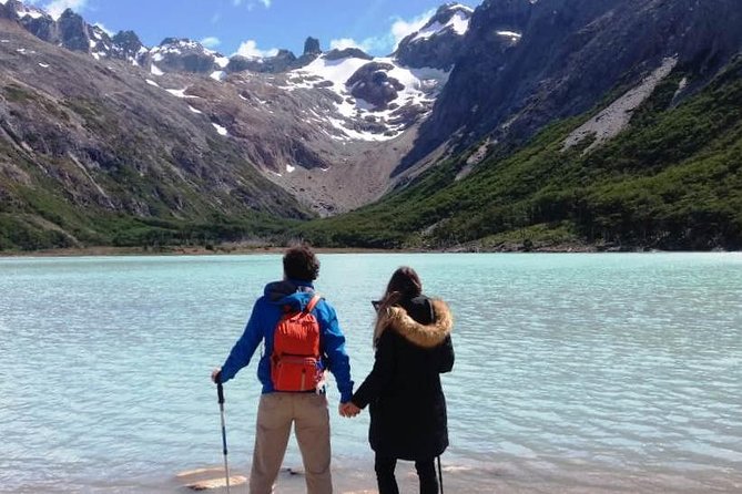 Trekking Emerald Lagoon - From your hotel to the trailhead at 9:00 a.m.