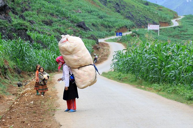 Trekking In Ha Giang 5 Days - Day 5: A brief Yen Minh stop before Hanoi