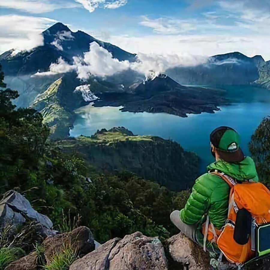 Trekking Mount Rinjani 2D/1N To Second Summit - Post 2 at 1,500 meters gives you a useful break