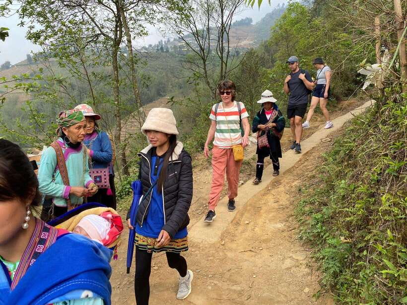 Trekking Sapa 1 Day With Local Guide, Terraced Rice Fields - What the guide adds to the experience
