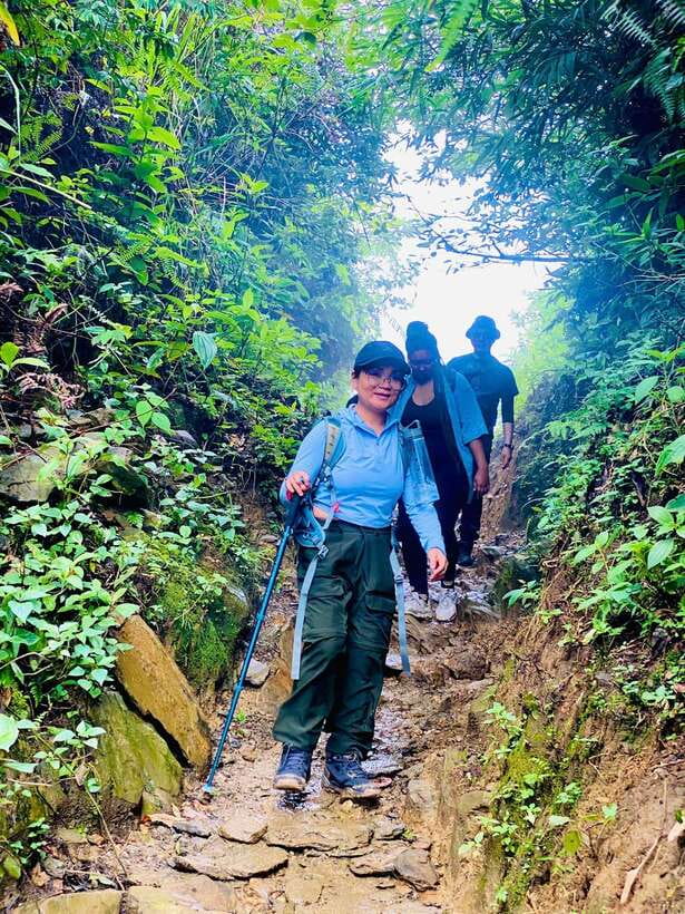 Trekking Sapa 1 Day With Local Guide, Terraced Rice Fields - How difficult is the walking?