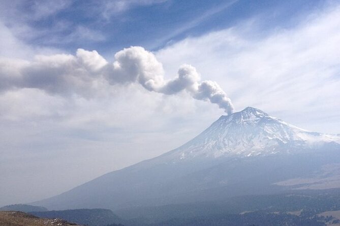 Trekking Through The Volcanoes - A choice between roughly 9 km and 13 km
