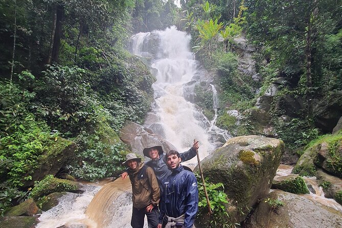 Trekking with Lunch cooked by Bamboo in the Chiang Rai jungle - The small group changes the pace