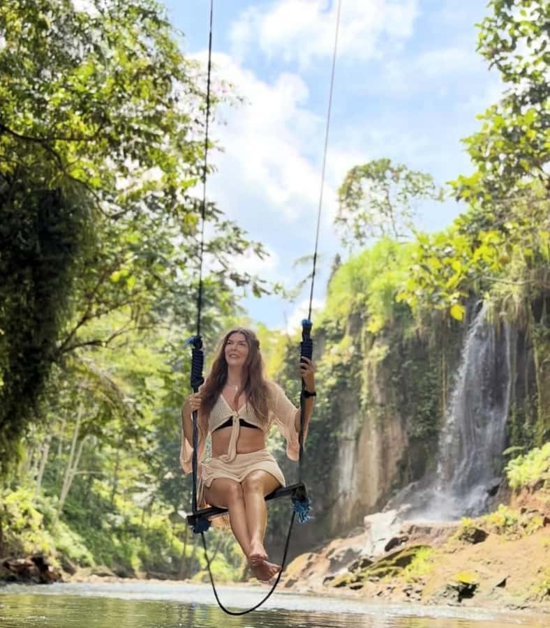 Ubud: Trekking Through Rivers & Forests to Three Waterfalls - Following the river into Ubud’s forest