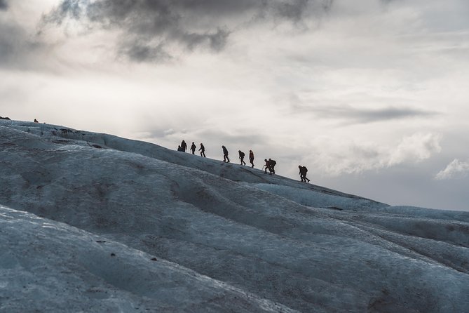 Vatnajökull Guided Beginner Glacier Walk with 4x4 Transfer - Walking onto Falljökull ice