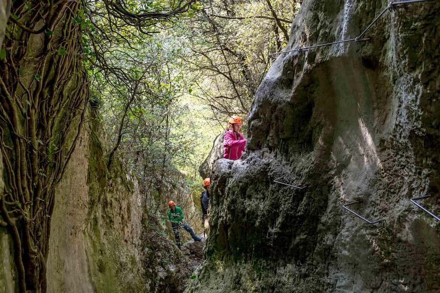 Via Ferrata Rio Sallagoni - Entering the Rio Sallagoni gorge