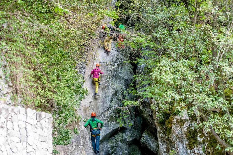 Via Ferrata Rio Sallagoni - What the guide adds to the experience