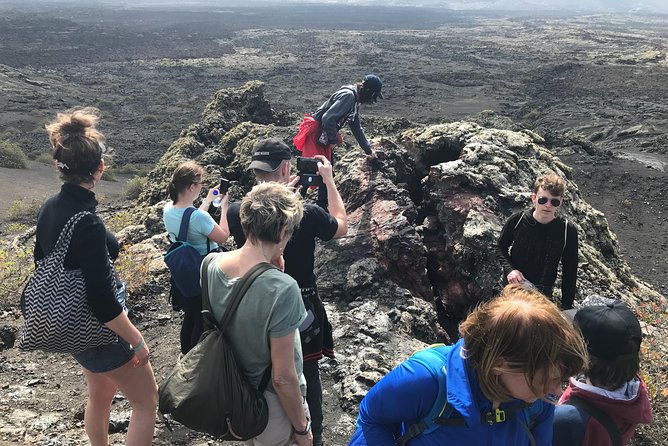 Volcano Trekking Tour (Timanfaya eruptions) - The route from LZ-56 to La Rilla Volcano