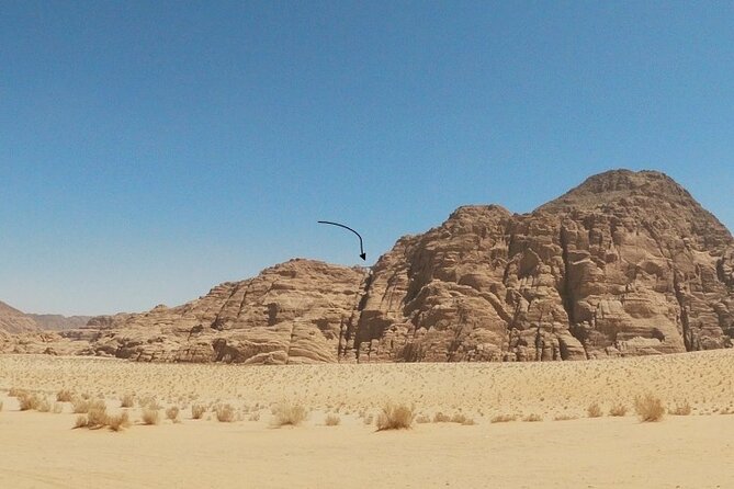 Wadi Rum Mountain Hike & Climb: Burdah, with a bridge at the top! + tour & Lunch - The climb to Burdah Bridge