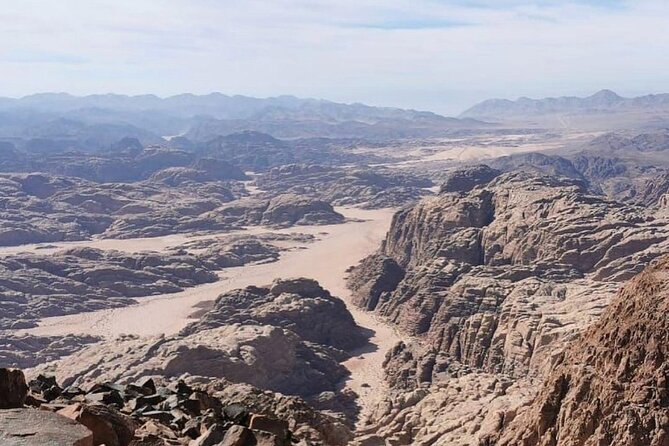 Wadi Rum Mountain Hike: Umm Ad Dami, highest point of Jordan + Jeep tour & Lunch - Bedouin lunch cooked beside the fire